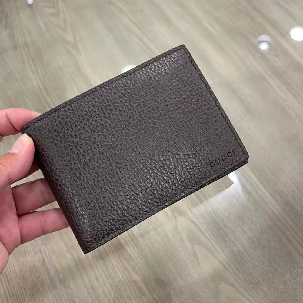 The new gucci wallet for men. Includes  gift box - Picture 2 of 6